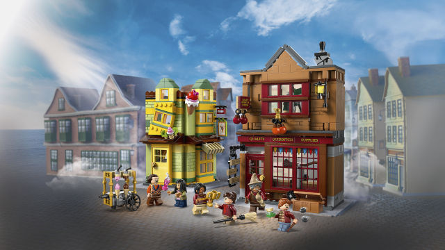 Thumbnail: LEGO® Harry Potter™ Quality Quidditch™ Supplies & Ice Cream Parlour 76452