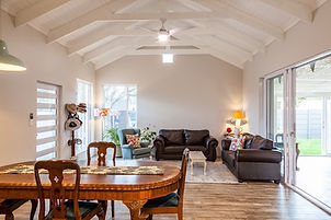 112 3rd     int.jpeg