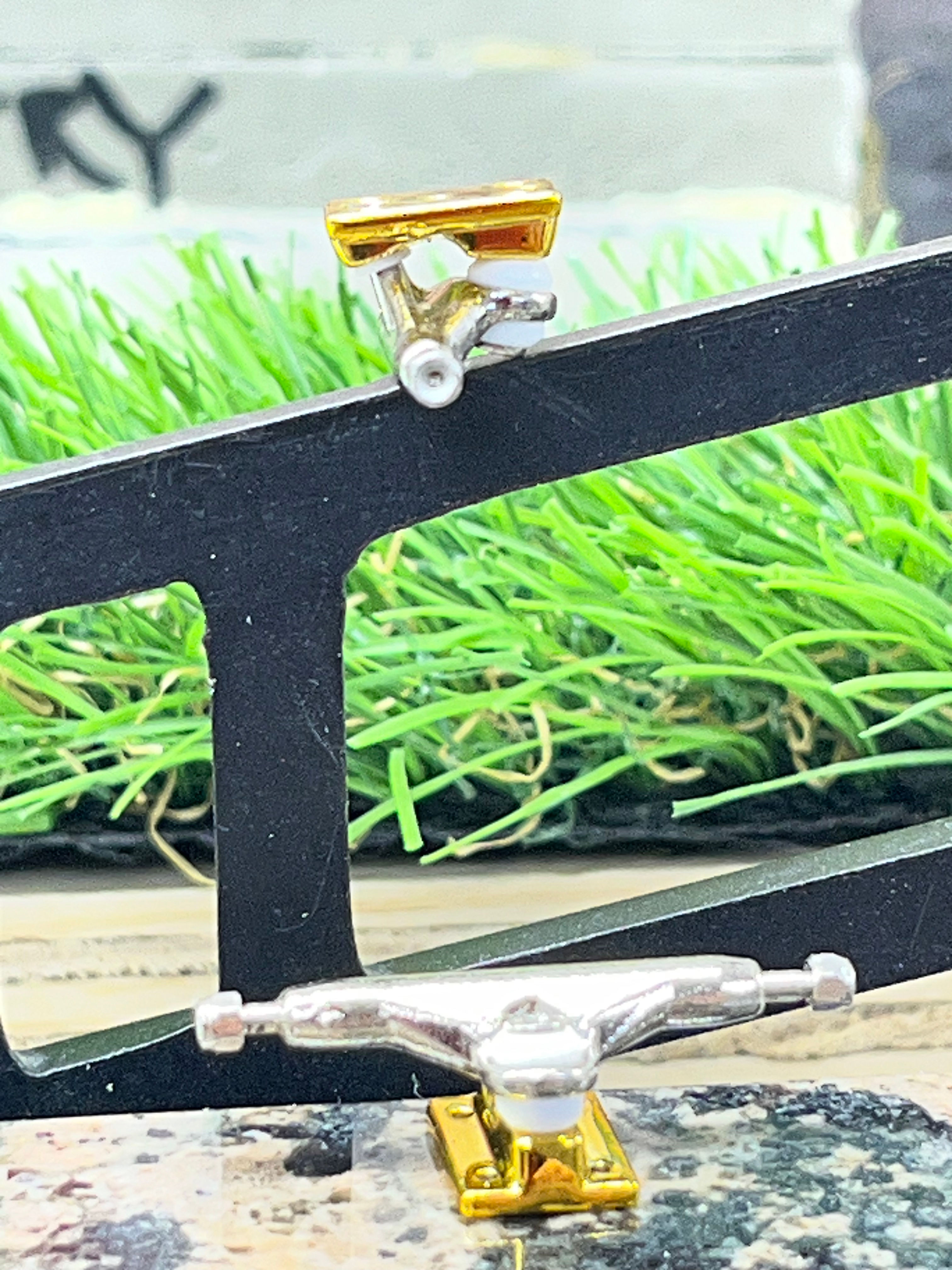 Leefai 34 Trucks Dynamic Style Gold base silver hanger