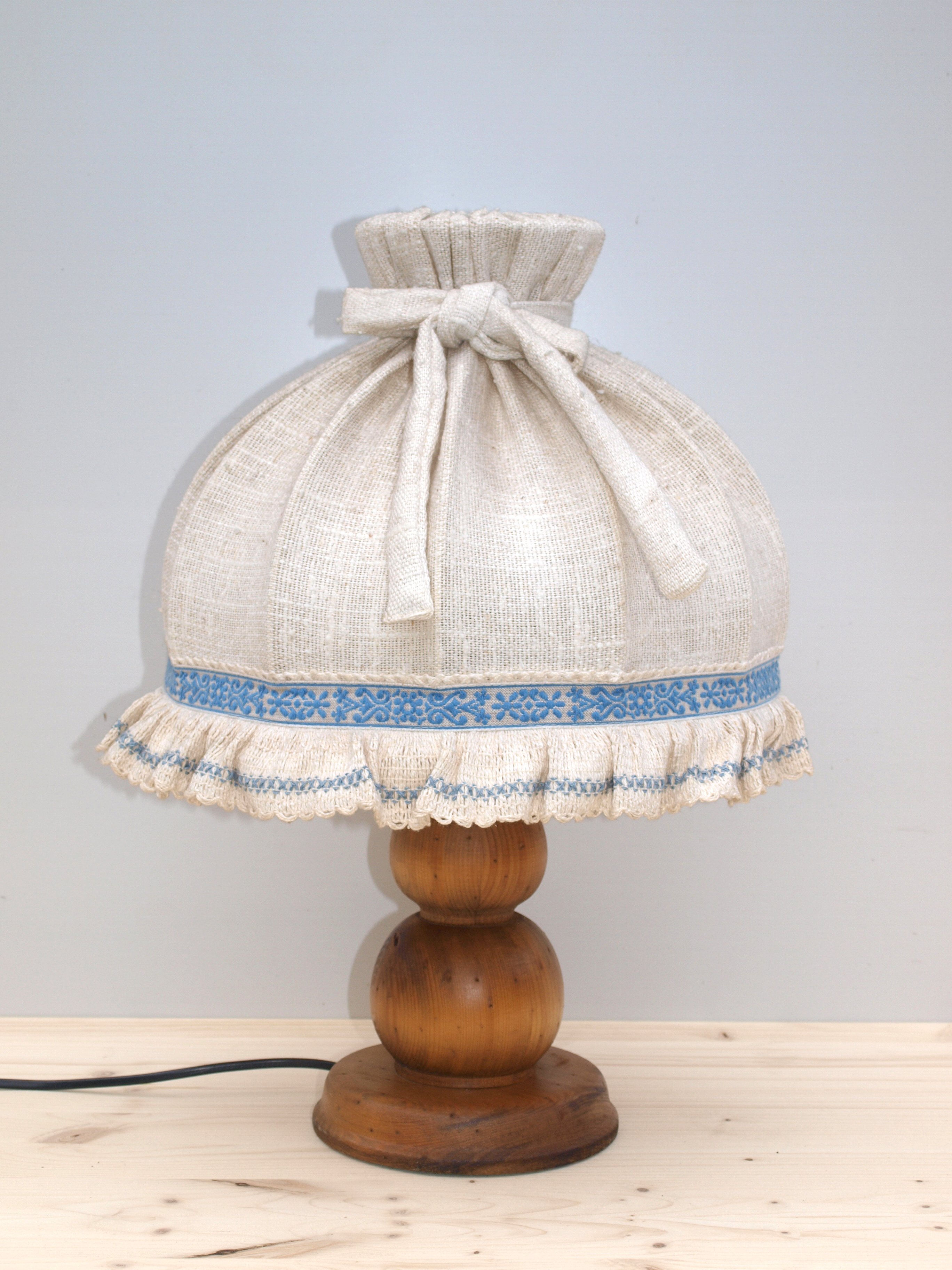 Lampe (Nr.343) Tischlampe Voglauer Anno 1600 Fichte