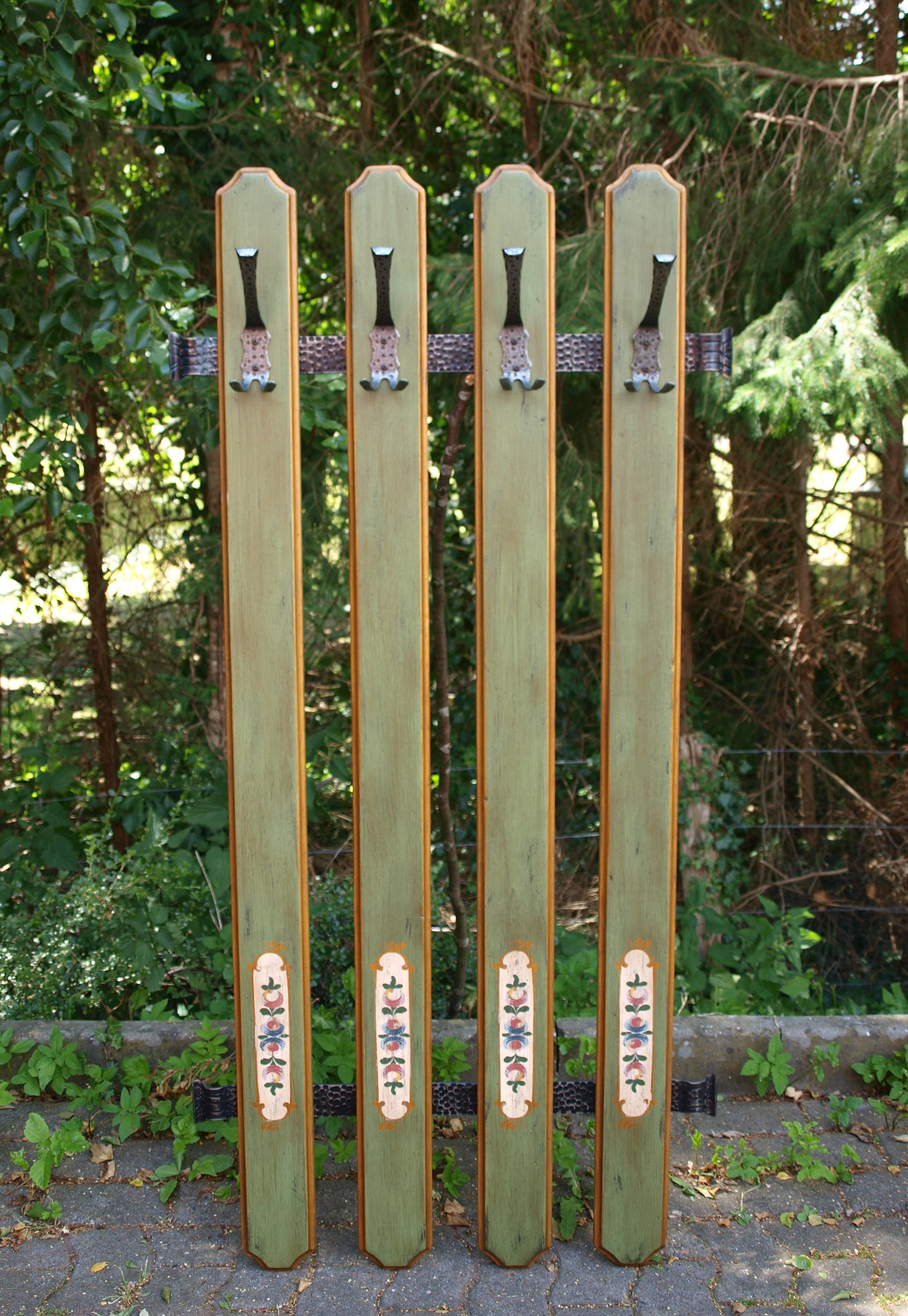 Garderobe (Nr.304) Voglauer Anno 1700 altgrün Fichte massiv