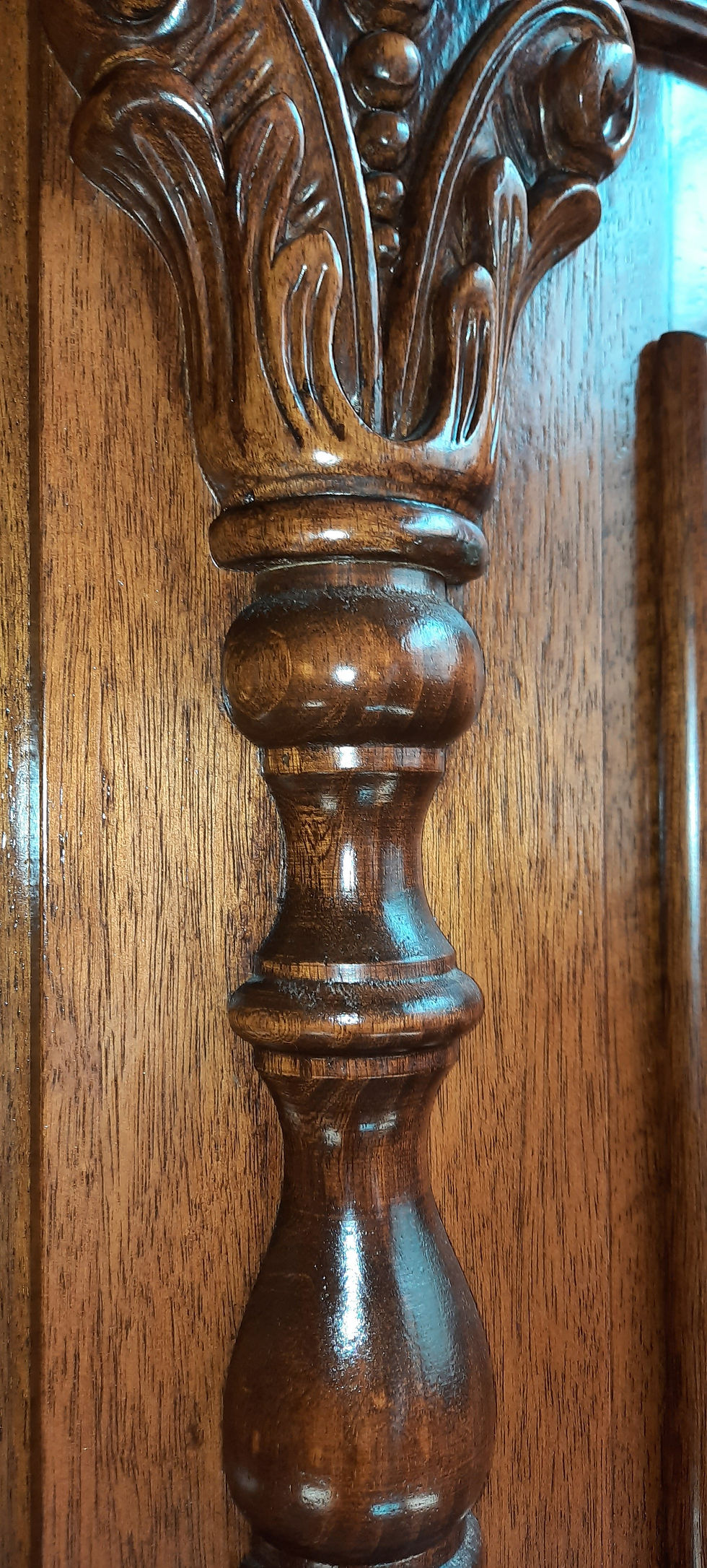 Miniaturbild: Bauernschrank (Nr.1286) Nußbaum lackiert