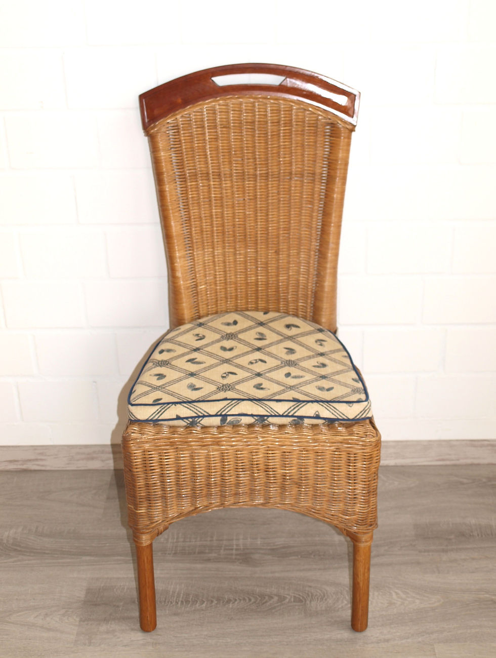Miniaturbild: Stuhl (Nr.1070) 2 Rattanstühle 90,- € VB (80,- €) (T82)