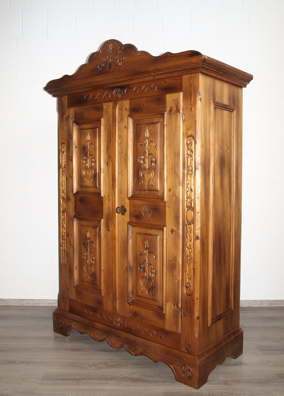 Miniaturbild: Bauernschrank (Nr.1173) Voglauer Anno 1600 Fichte