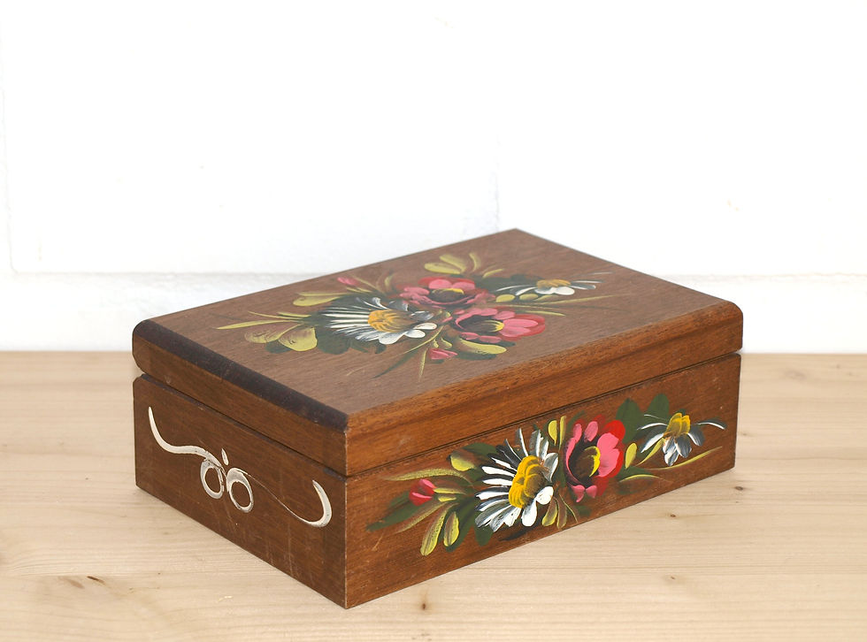 Miniaturbild: Deko (Nr.052) Eckige Schatulle massiv Holz