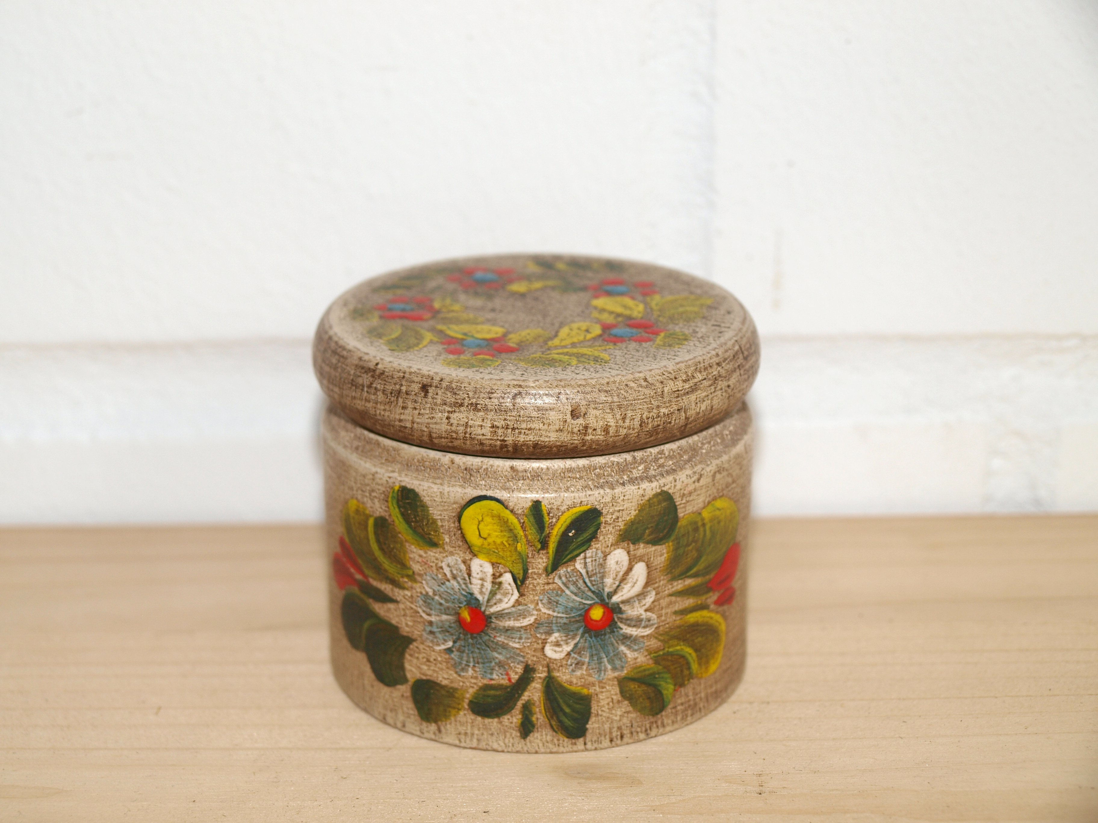 Deko (Nr.015) kleine Dose aus massiven Holz