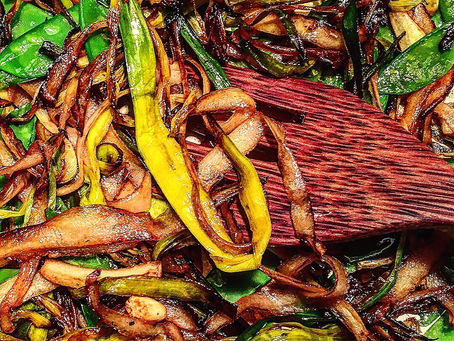 POROWO-PIETRUSZKOWE SPAGETTI z cukrowym groszkiem wg 5 przemian