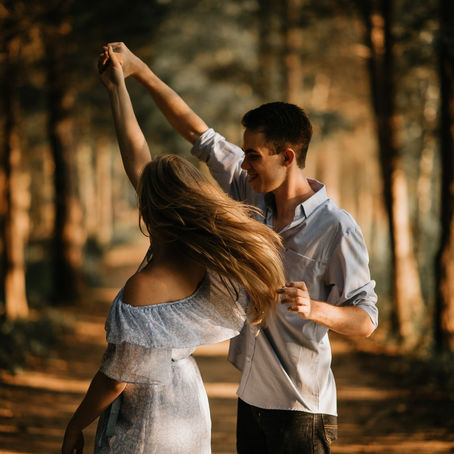 Rốt cuộc, ta cần một tình yêu nồng cháy hay sự tử tế...