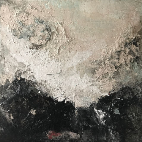 Abstrakte Malerei mit Bergen und Wolken, graue und weiße Farbgebung