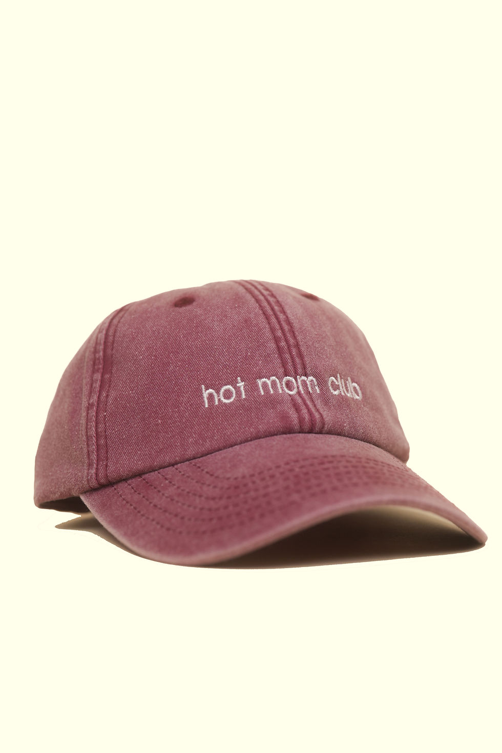 Pamula Vintage Cap „Hot Mom Club“ aus 100 % Baumwolle mit hochwertiger Stickerei und verstellbarem Verschluss im modernen Vin