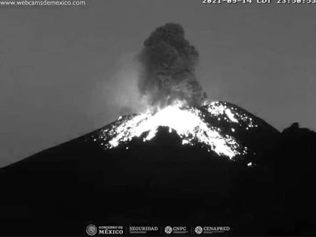 Reportan otra explosión en el Popocatépetl.