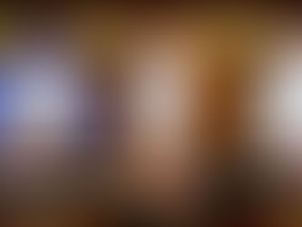 Sastre crea "Niño Dios COVID" porta cubrebocas, gel y careta.