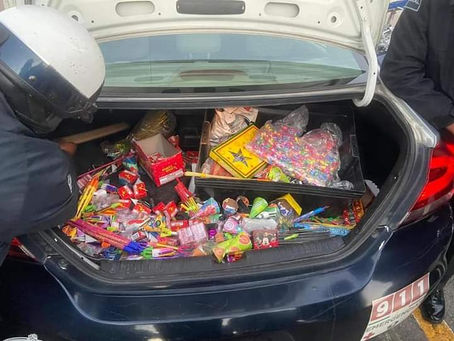 Decomisan cohetes en operativo en Pachuca.