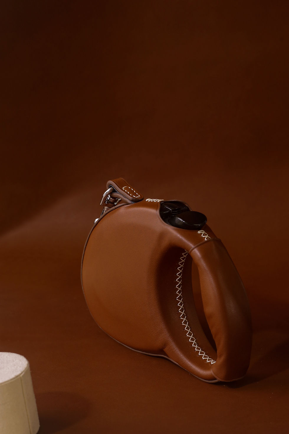 Thumbnail: Leather Flexi Style Retractable Dog Leash