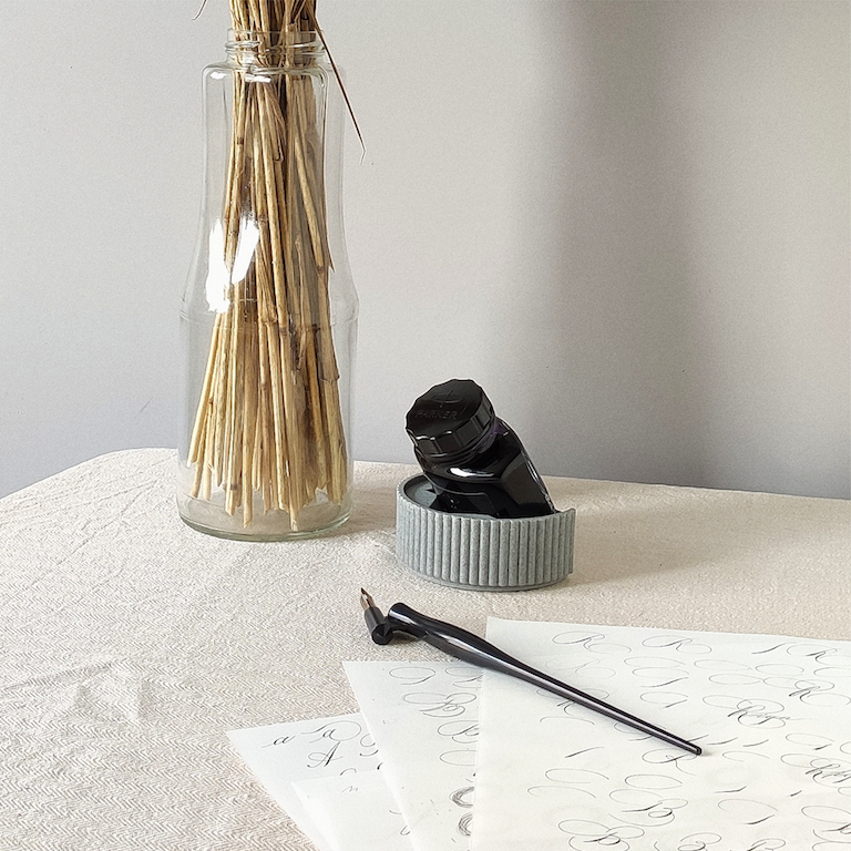 Thumbnail: Ink Bottle Holder