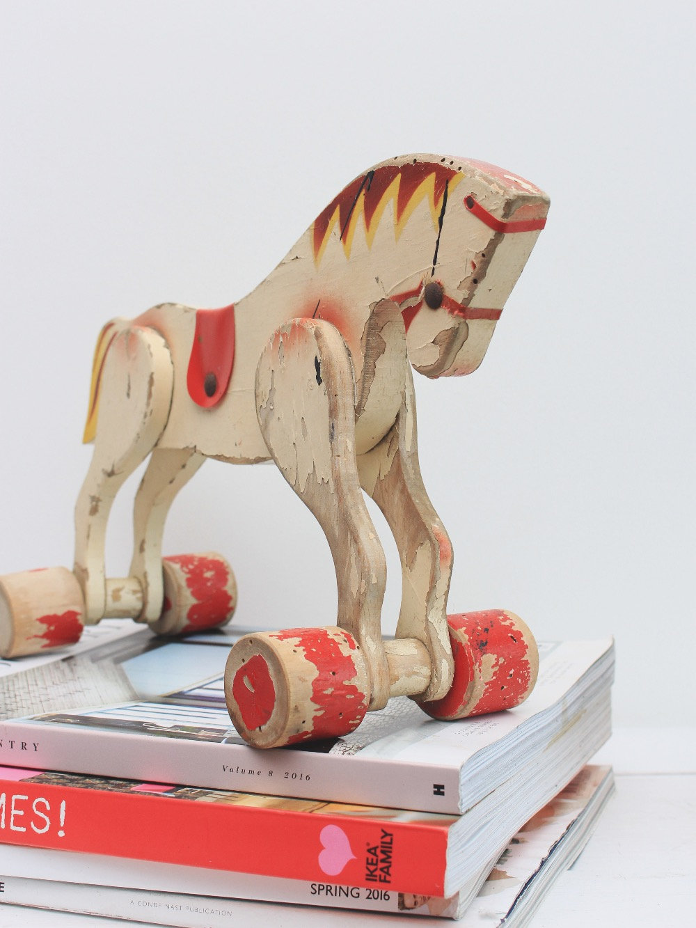 Vintage rustic wooden horse on wheels 50's toksvisoks