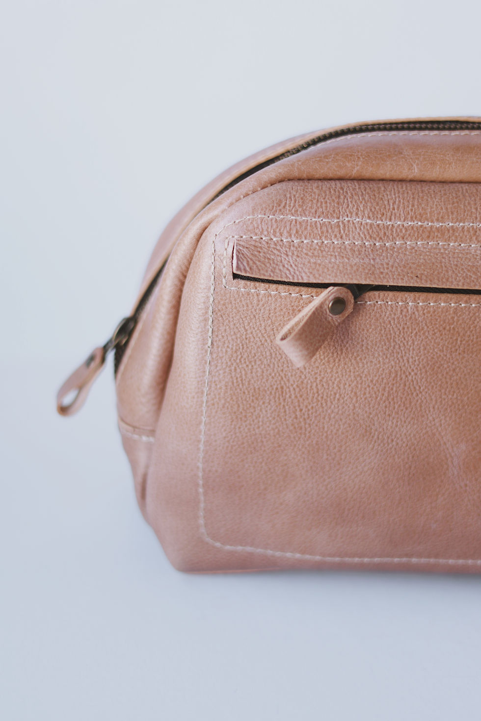 Thumbnail: DOUGLAS DOPP KIT IN BEIGE