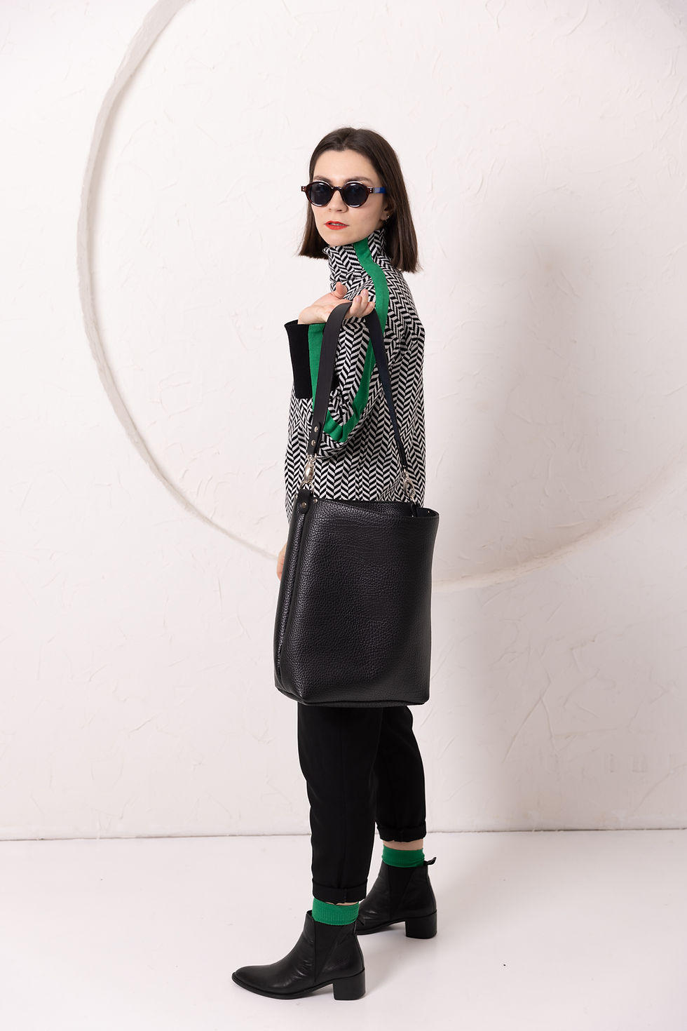 Thumbnail: ADDISON SINGLE STRAP TOTE IN FINE ITALIAN BLACK LEATHER