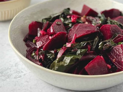 Solata iz rdeče leče, kuhane pese in rukole