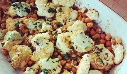 Čičerika s cvetačo