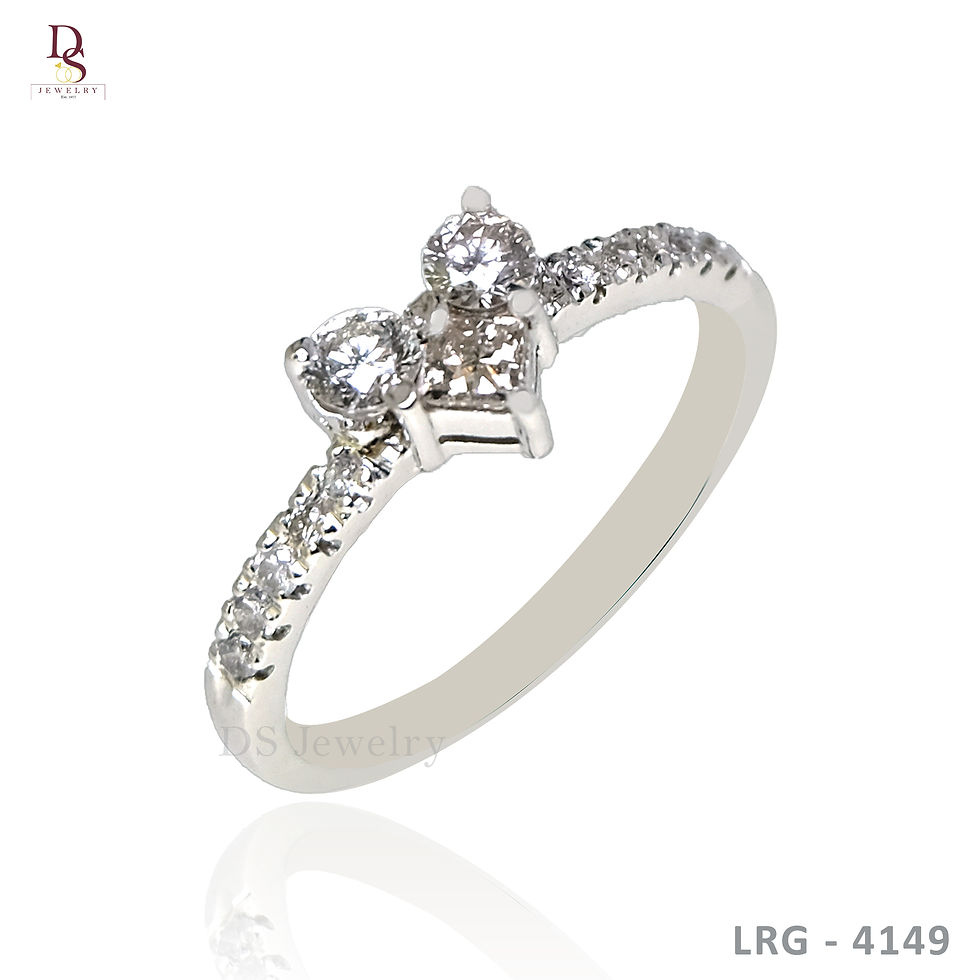 Thumbnail: 14K-WG Heart Shape Diamond Princess cut with Side  Diamond Ring