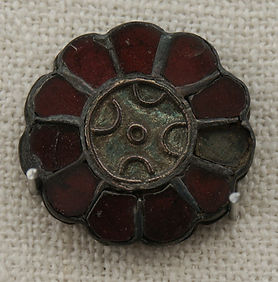 Fibule cloisonnée argent doré et grenat (T.160).JPG