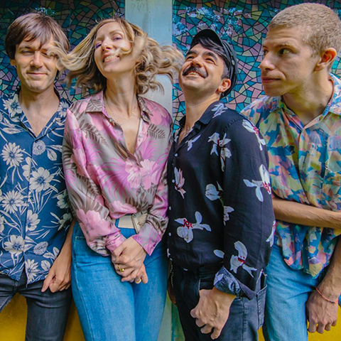 MISS CHAIN & THE BROKEN HEELS