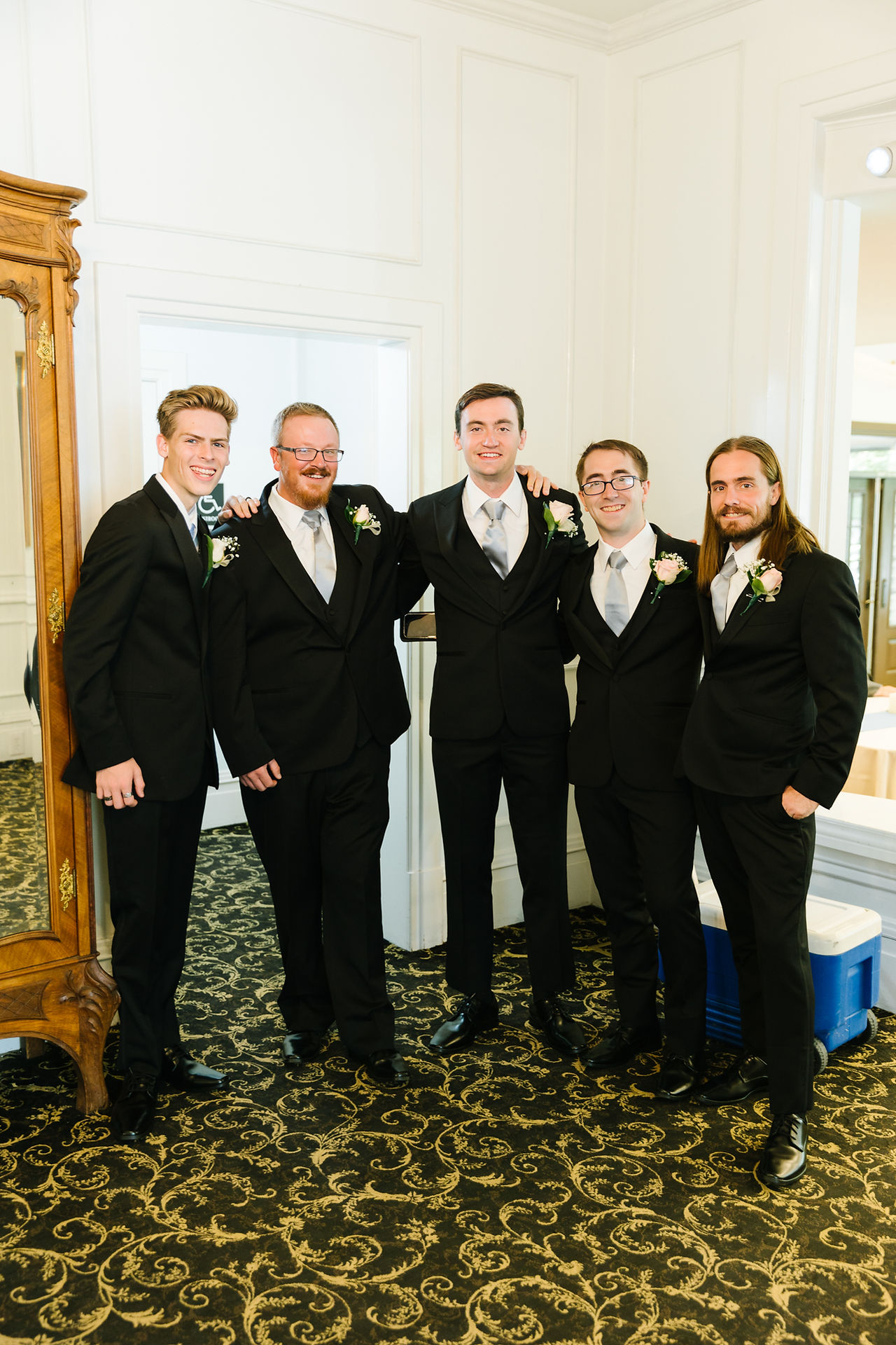 Utah wedding photographer, utah wedding photography, best utah wedding photographer, utah photographer, wedding photographer in utah, wedding photographer near me, bountiful temple wedding, eldredge manor, wadley farm
