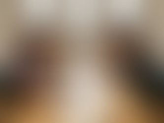 Vertriebsteam eines mittelständischen Unternehmens bei einer Teambesprechung