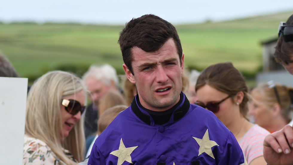 MARK HILL’S PRICES FOR THE 2026/2027 CHAMPION MALE RIDER TITLE