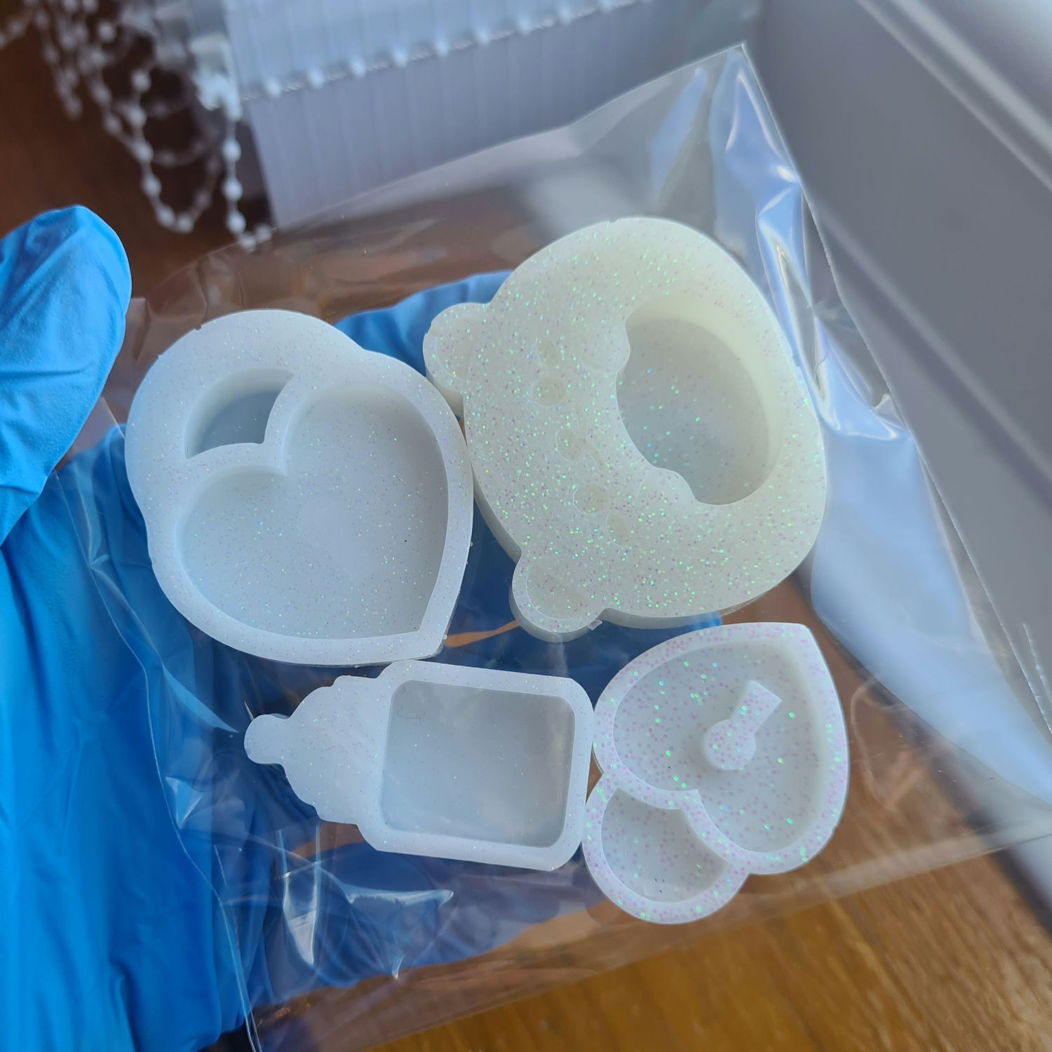 White Bundle 5 Shaker Shell