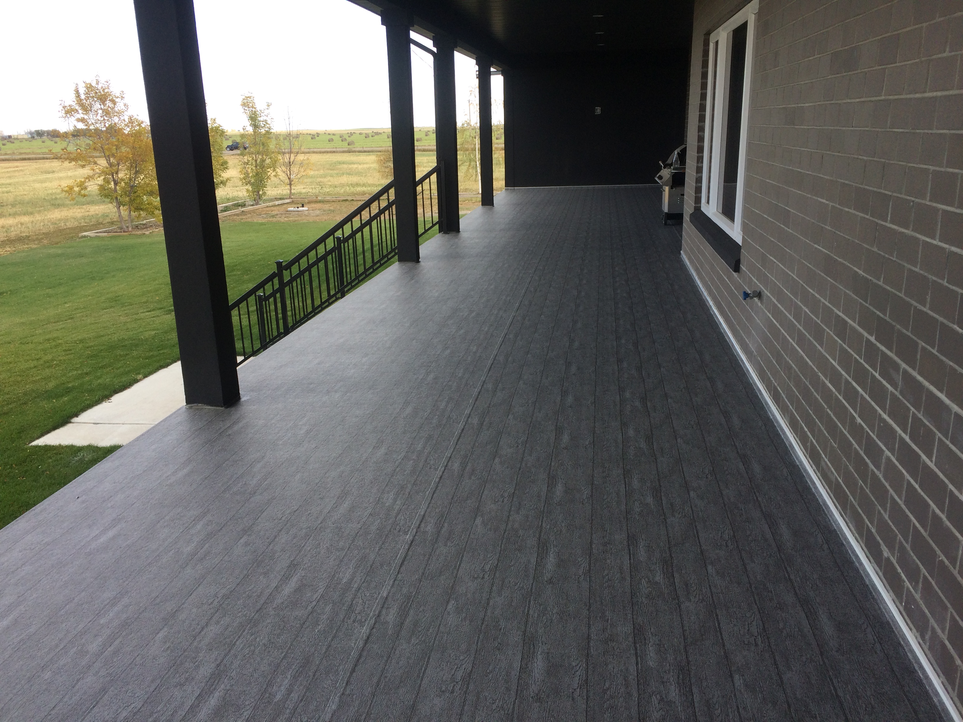 Vinyl Decking Red Deer