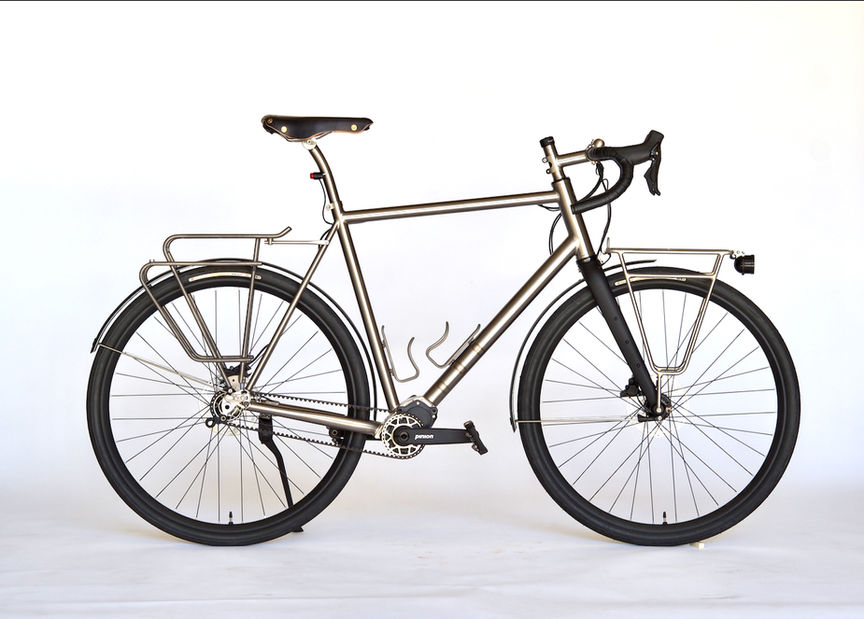 Nua titanium adventure gravel bike Silice with Smart.Shift gearbox and belt drivetrain