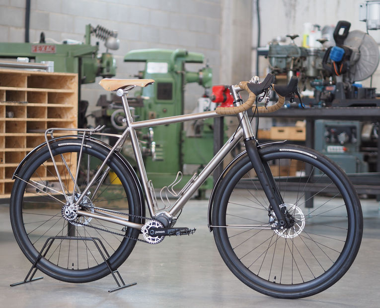 Nua Silice titanium gravel bike with wide tyre clearance