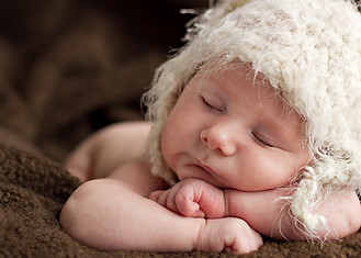 Nouveau-né bébé endormi