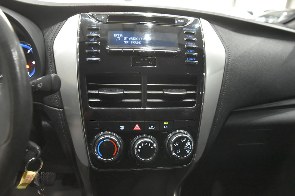 Miniatura: TOYOTA  -  YARIS HATCH 1.3 16V FLEX XL MANUAL Cor Preto     2019 / 2019