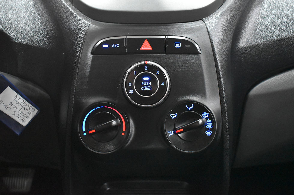 Miniatura: HYUNDAI - HB20S 1.6 COMFORT PLUS 16V FLEX 4P AUTOMÁTICO Cor Branco    2016/2016