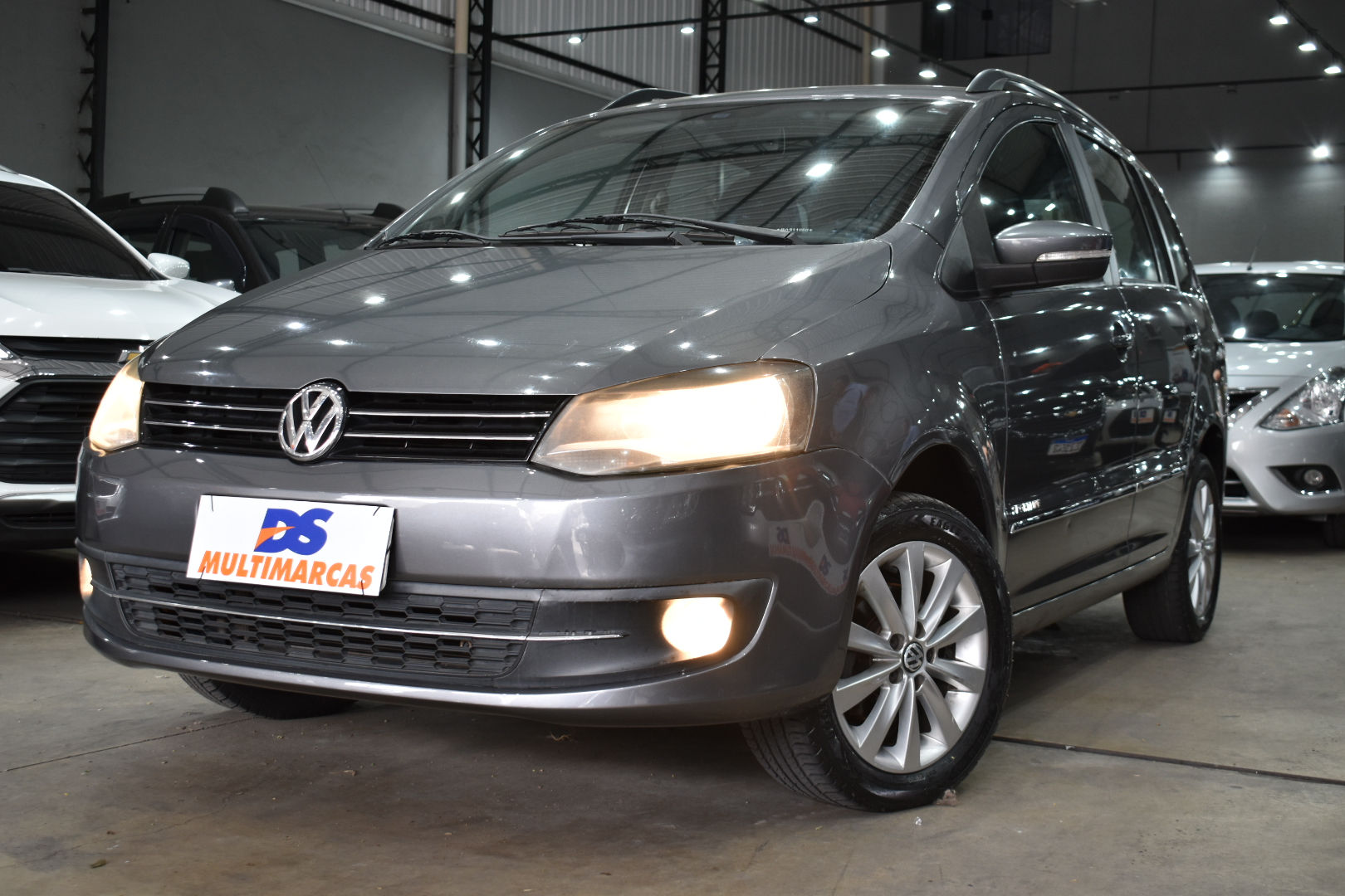 VOLKSWAGEN - SPACEFOX 1.6 MI SPORTLINE 8V FLEX 4P MANUAL Cor Cinza 2010/2011