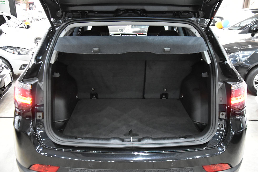 Miniatura: JEEP  -  COMPASS 1.3 T270 TURBO FLEX LONGITUDE AT6 Cor Preto     2022 / 2022