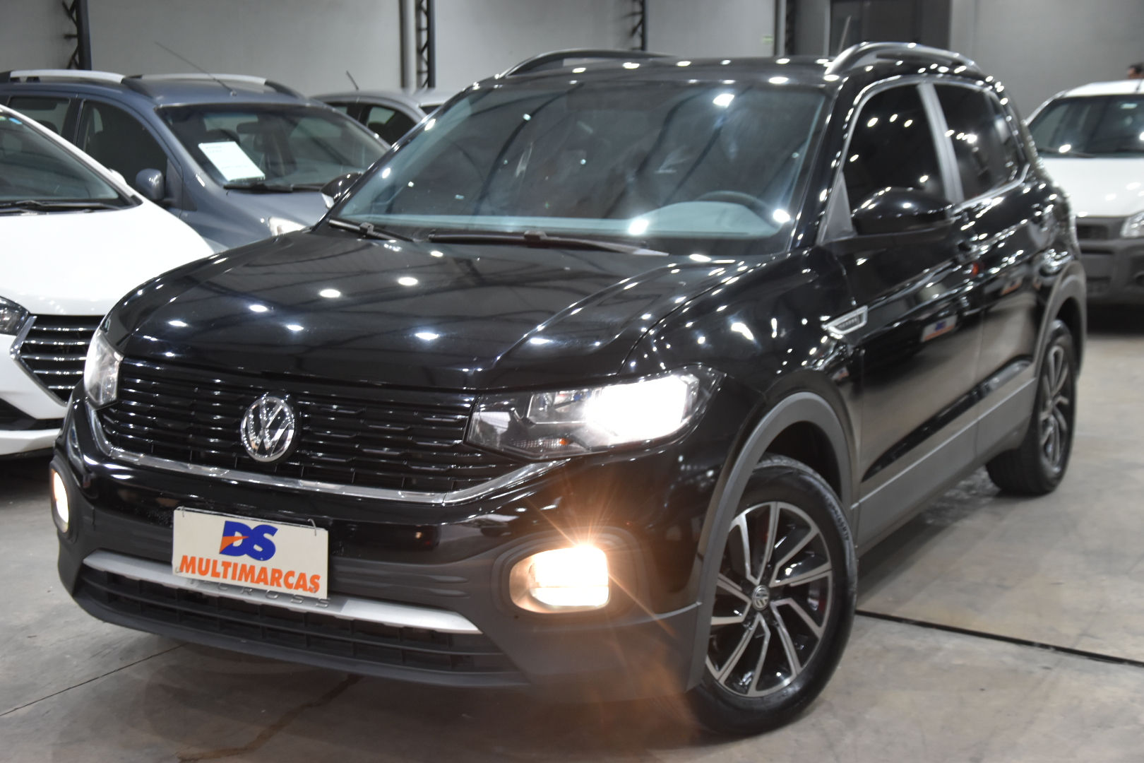 VOLKSWAGEN -T-CROSS 1.0 200 TSI TOTAL FLEX SENSE AUTOMÁTICO Cor Preto 2020