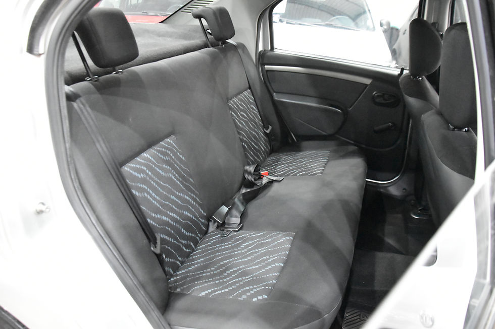 Miniatura: RENAULT  -  LOGAN 1.0 AUTHENTIQUE 16V FLEX 4P MANUAL Cor Prata     2010 / 2011