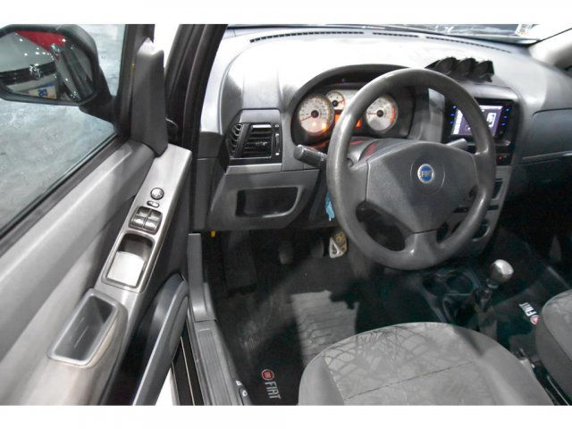 Miniatura: FIAT  -  IDEA 1.8 MPI ADVENTURE 8V FLEX 4P MANUAL Cor Preto     2006 / 2007