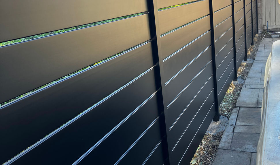 Horizontal aluminum fence in Laguna Hills by Amazing Custom Fence | Request a Quote.