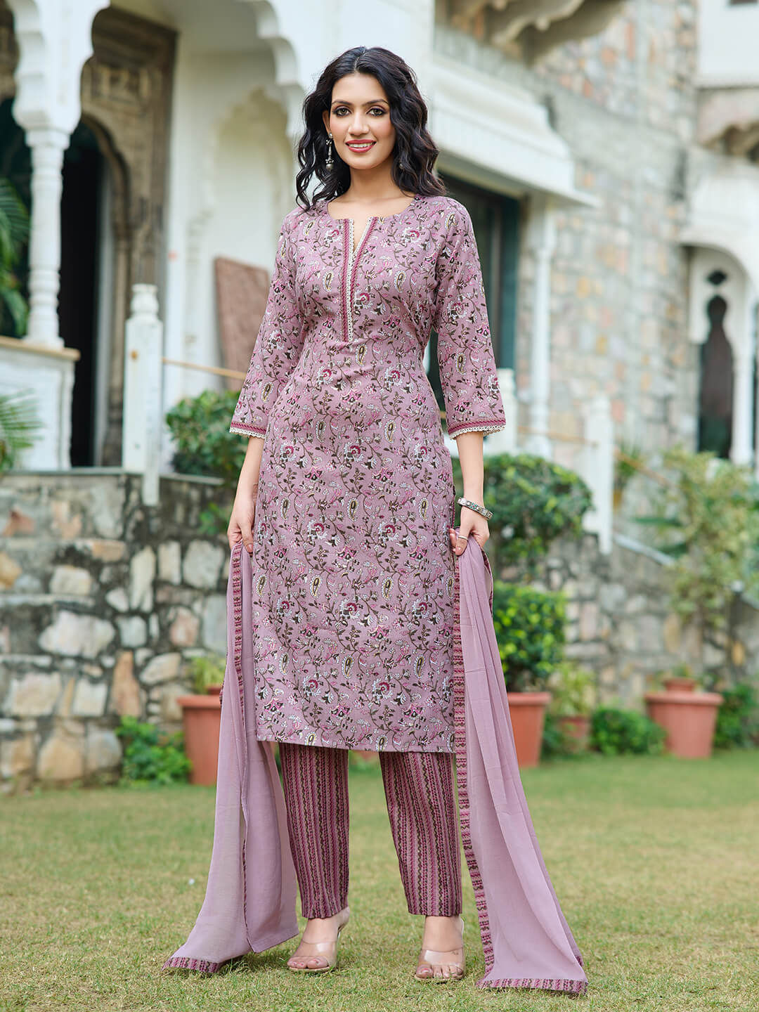 Dusty Lavender Silk Women Sweetheart Neck Neck Kurta Set