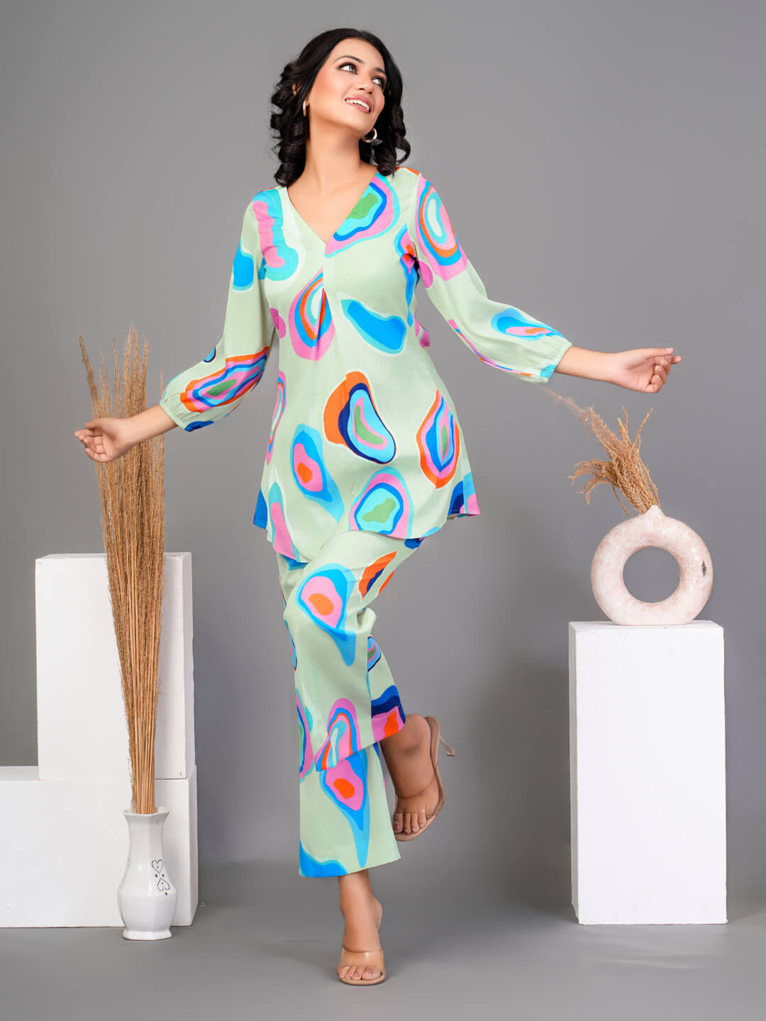 V-Neck Silk Pista Printed Co-ord Set