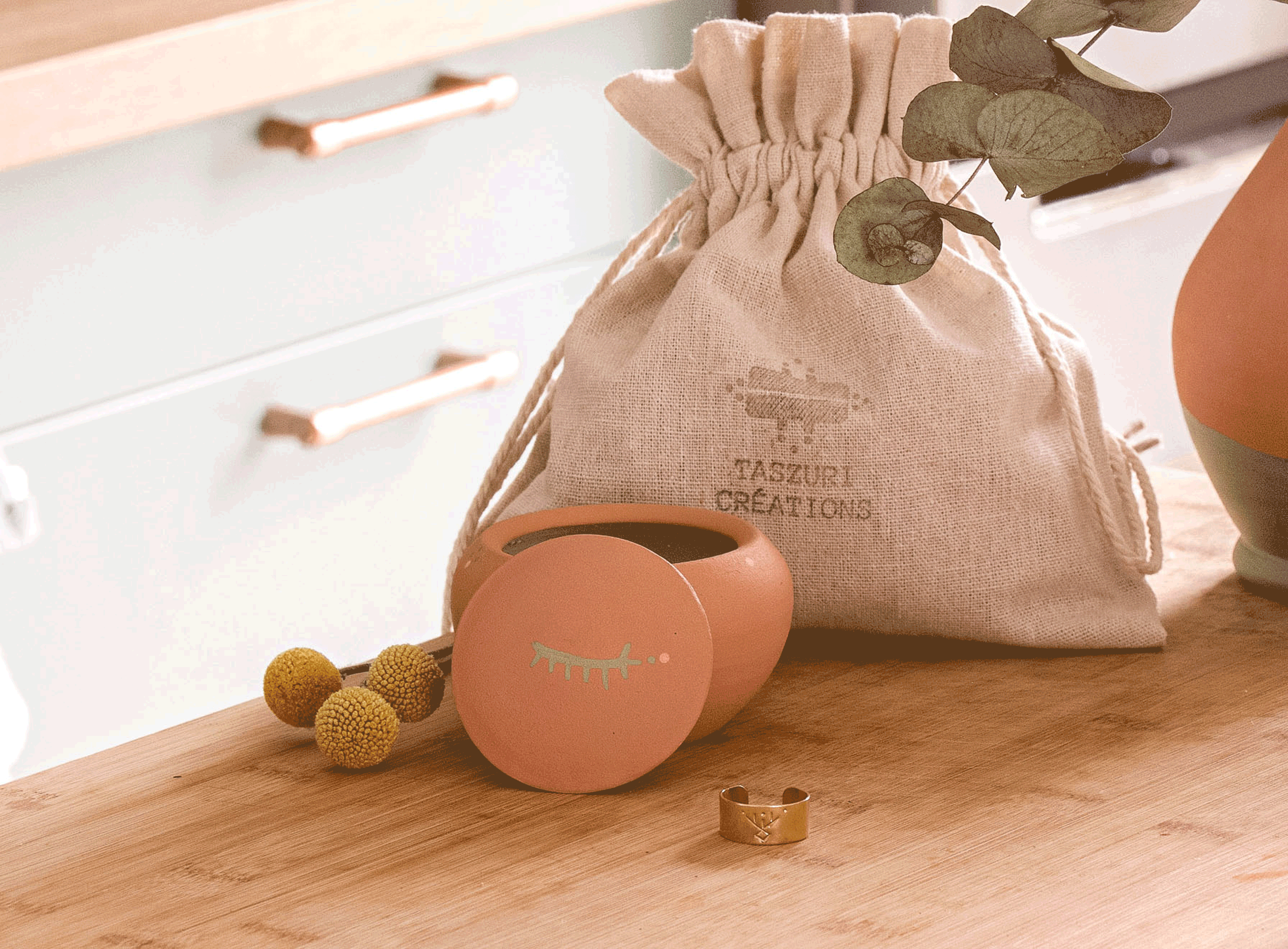 GIF-coffret-maman.gif