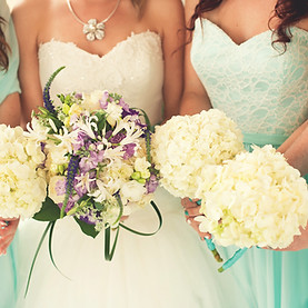 Bride%20and%20Bridesmaids_edited.jpg