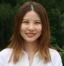 -Tianli Ren headshot 9-7-21_edited.jpg