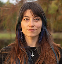 Lauren headshot.jpeg