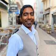 Photo of Amit Tandon, Founder & Team Lead of Bespoke Podcasts